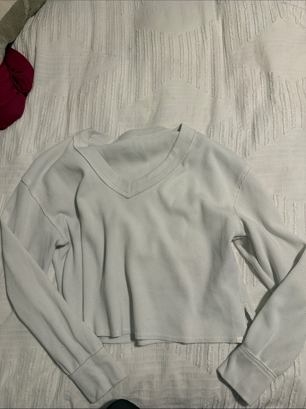 Hollister White V-Neck Waffle Knit Cropped Sweatshirt